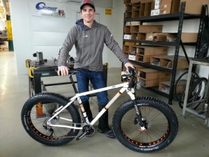 Dylan with IF Chubby D-Lux fat bike A