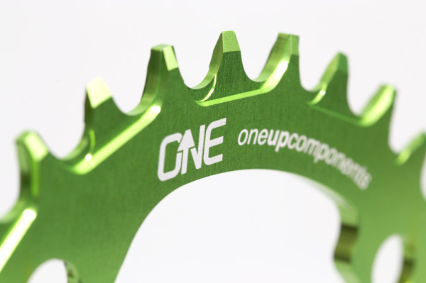 OneUp-Components-32T-104BCD-Narrow-Wide-Chainring-Macro-Green
