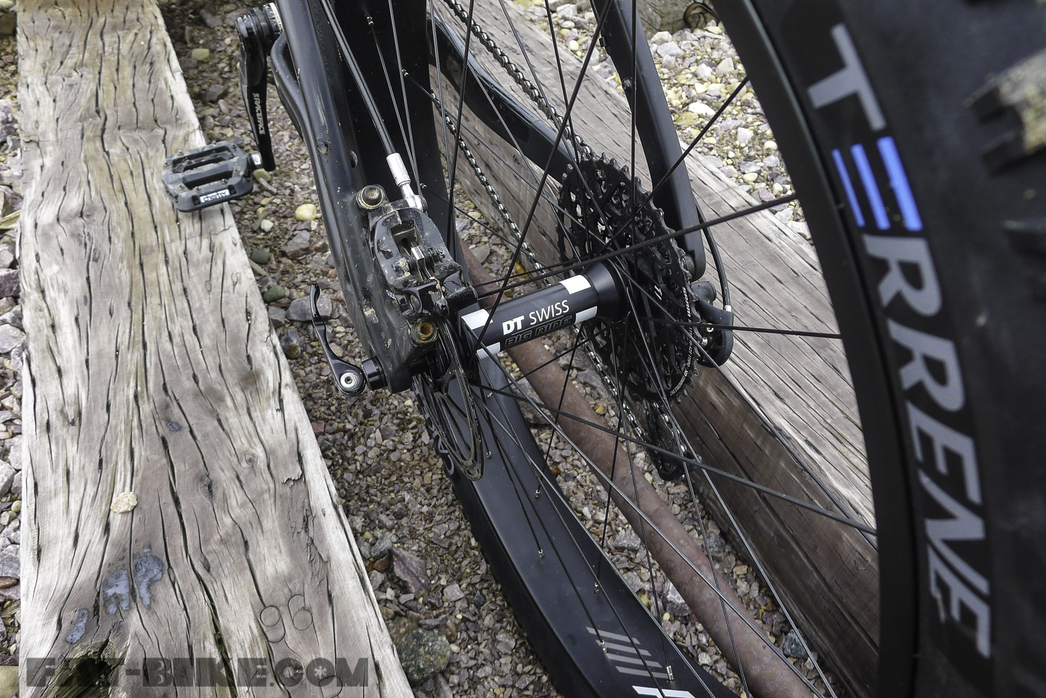 Product Spotlight Pub Carbon Wheelset 27.5 x 75mm