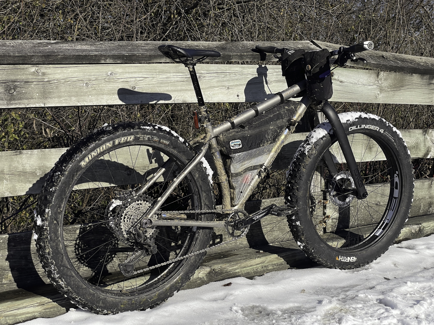 Moots Forager titanium fat bike gets big 27.5x4.5 snow tires - Bikerumor